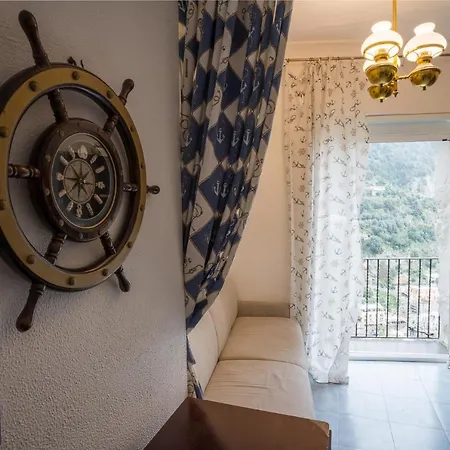 Casa Gloria 아파트